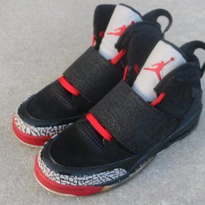 Jordan "Son of Mars" Bred size 6Y